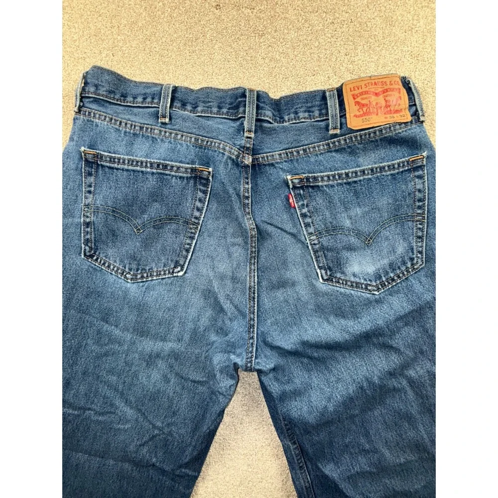 Levi's 550 Jeans Mens 38x32 Blue Denim Cotton‎ Preppy Straight Leg Everyday Wear